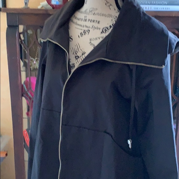 Jacket - Picture 2 of 5